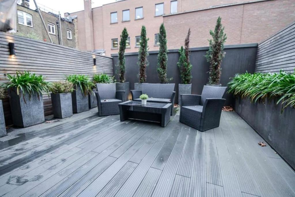 Cosmopolitan Hideaway * London